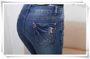 唯蒙尚品精品女式牛仔裤 开春热销，欢迎抢购