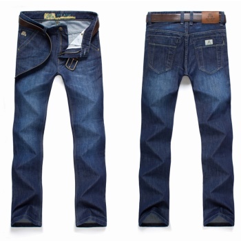 战地吉普牛仔裤男秋冬款 直筒宽松大码的时尚与实用