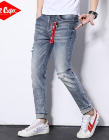 男士牛仔裤选购指南 价格、款式与品牌全解析